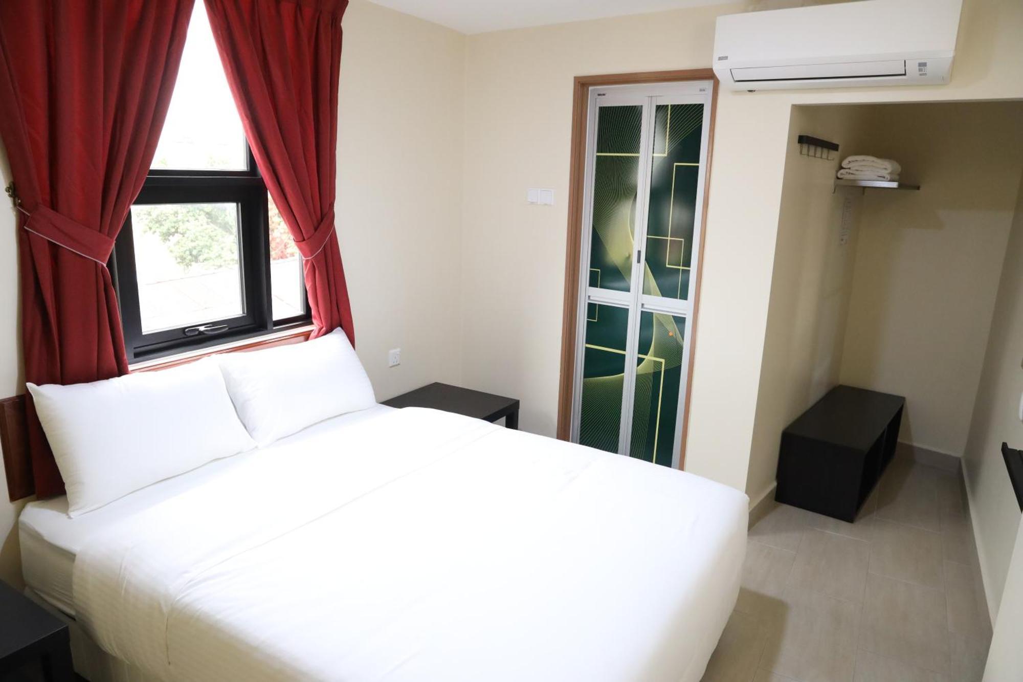 Capital O 90897 Island City Hotel George Town Zewnętrze zdjęcie