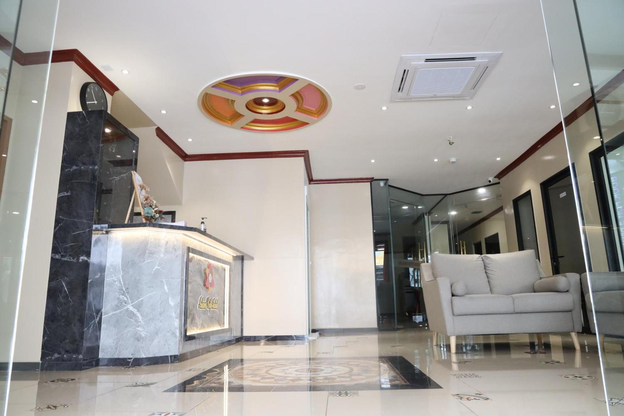 Capital O 90897 Island City Hotel George Town Zewnętrze zdjęcie