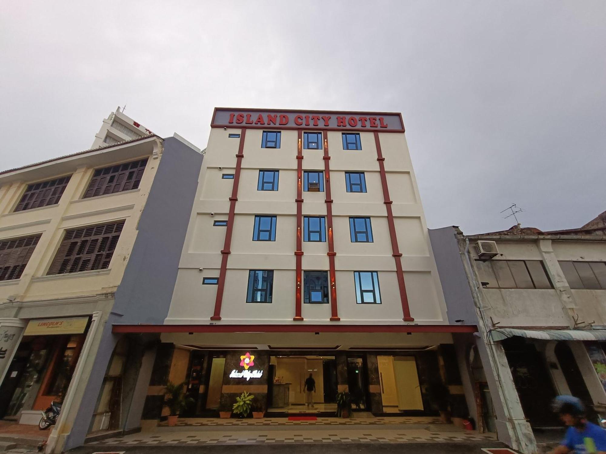 Capital O 90897 Island City Hotel George Town Zewnętrze zdjęcie
